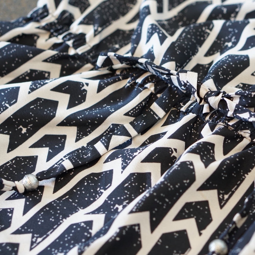 Patterned Silk Romper - Picture 4 of 6